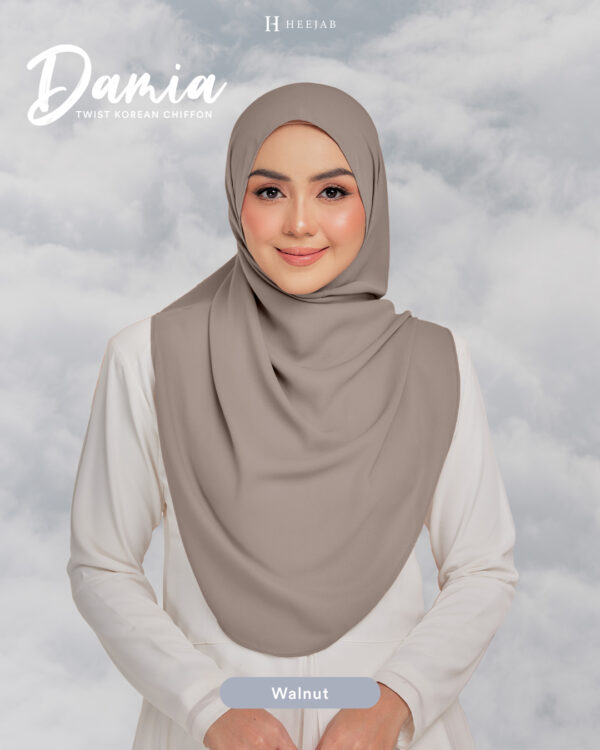 DAMIA walnut